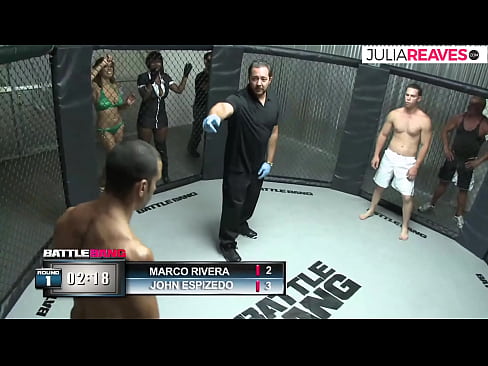 ❤️ Ultimate Fighter es folla a una noia número just després d'una baralla al ring ❤❌ Vídeo de sexe a nosaltres ☑