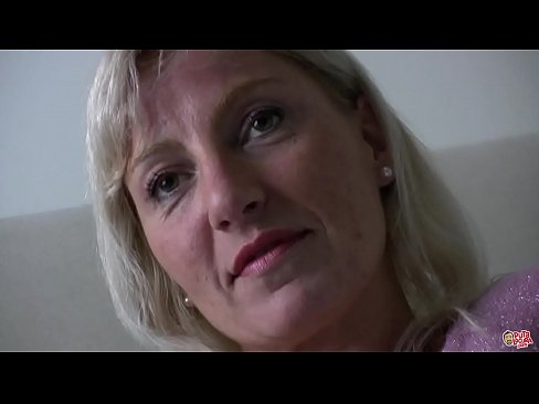 ❤️ La mare que hem fotut tots... Senyora, porteu-vos! ❤❌ Vídeo de sexe a nosaltres ☑